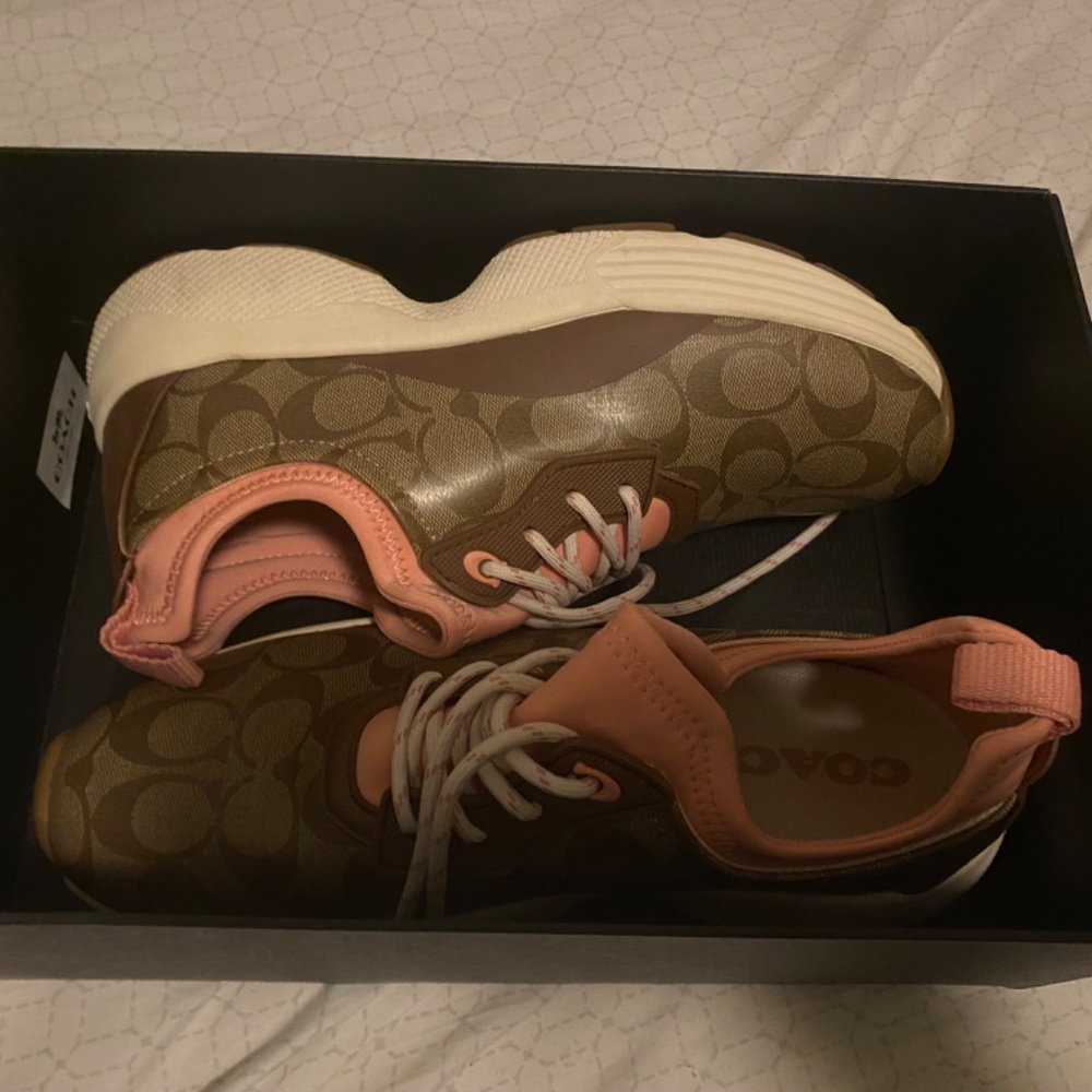 C275 Tech Runner In Signature Canvas Coach Sneakers